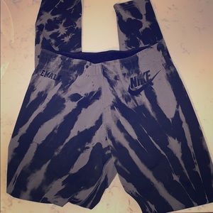 NIKE TIE-DYE LEGGINGS